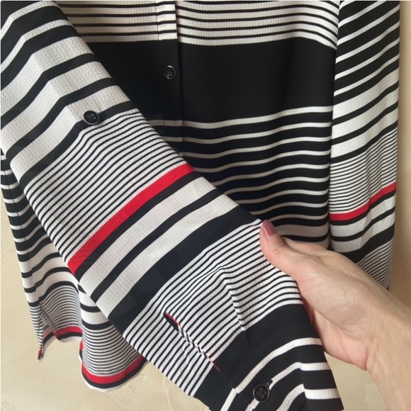 CHICO’S Striped Long Roll Tab Sleeve Button Down Career Wear Blouse Size 0 or XS - Picture 14 of 15